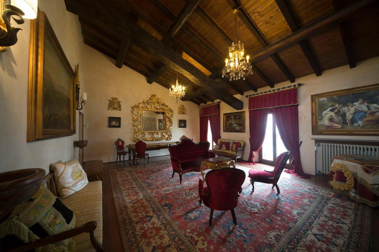 Hotel Castello Di Vigoleno Exterior foto
